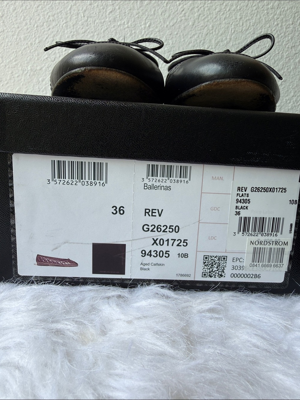 Authentic CHANEL Black Quilted Leather CC Cap-Toe Bow Ballet Flats - Picture 2 of 11